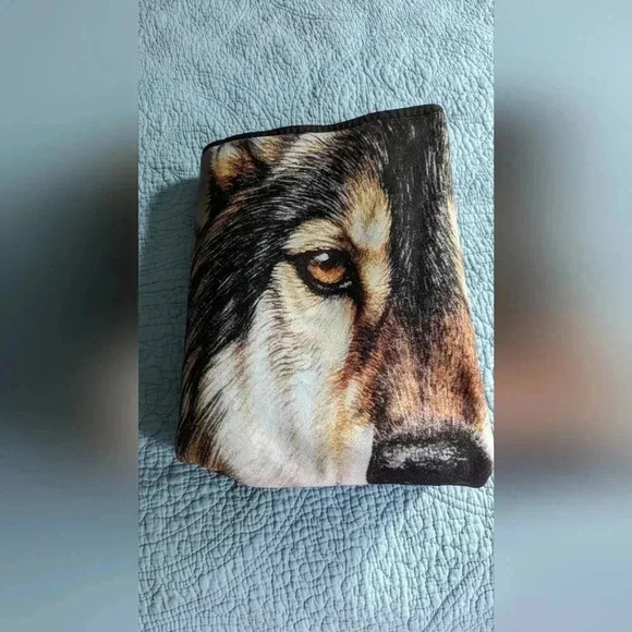 Wolf Fleece Blanket (New) - Picture 1 of 8